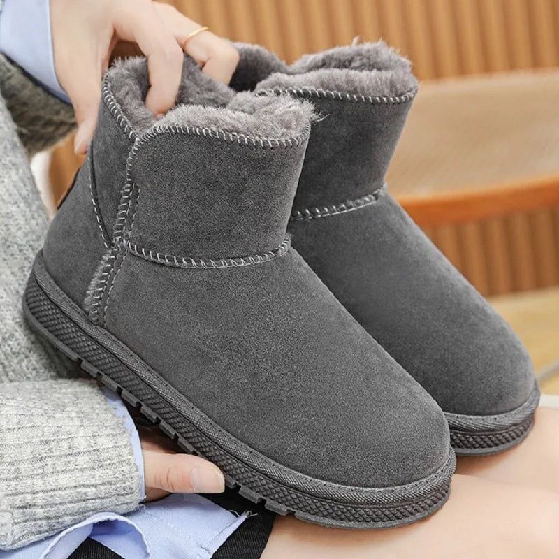 Women's winter ankle outdoor short plush high quality non-slip waterproof snow boots.