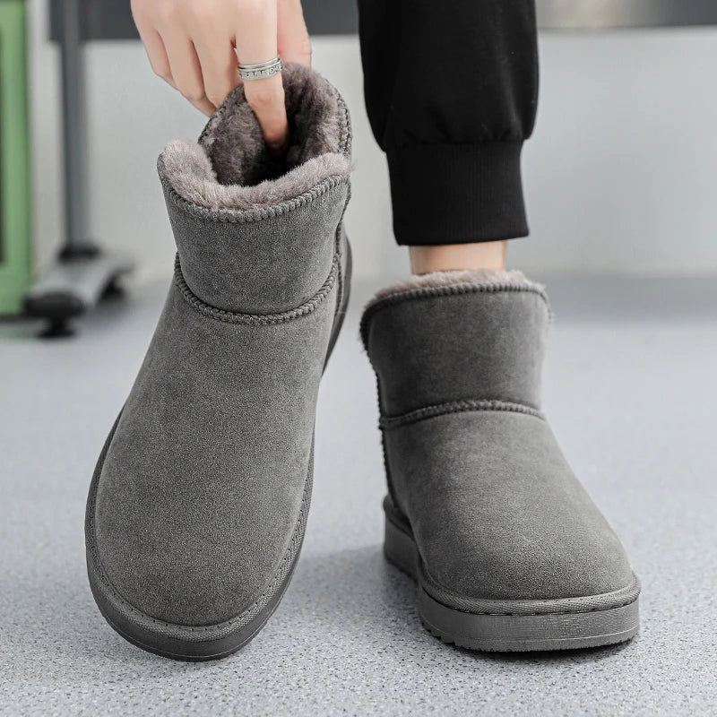 Women's winter ankle outdoor short plush high quality non-slip waterproof snow boots.