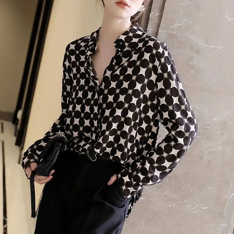 Stylish Spring Autumn Printed Women's Polka Dot Blouse Polo-Neck.